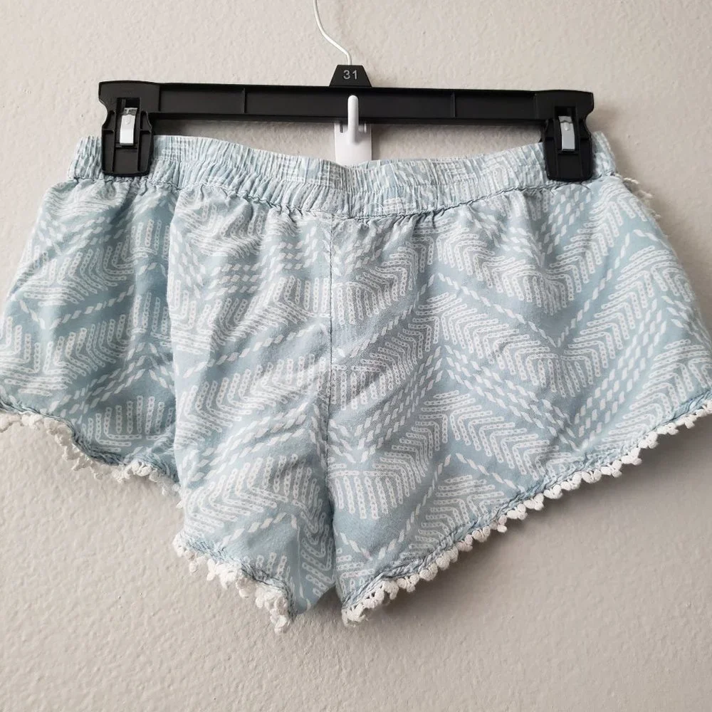 Cute Derek Heart Blue and White shorts - Picture 8 of 10